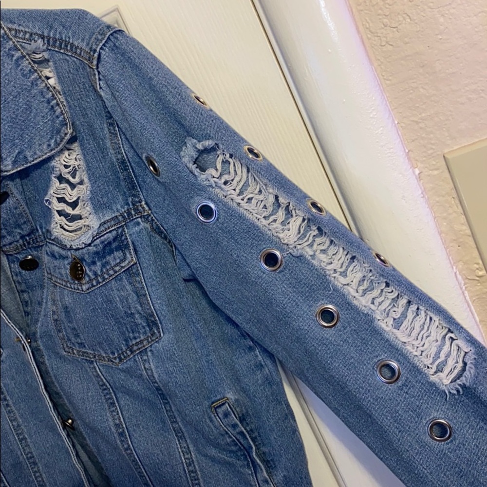 Jean Jacket - Picture 2 of 5